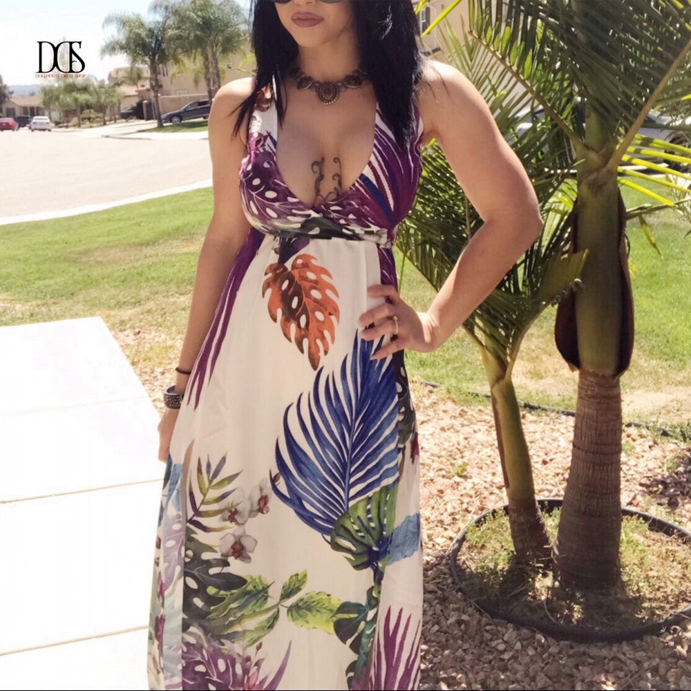 5 ⭐️ Tropical Dream - Leaf Print Maxi Dress - Picture 4 of 8